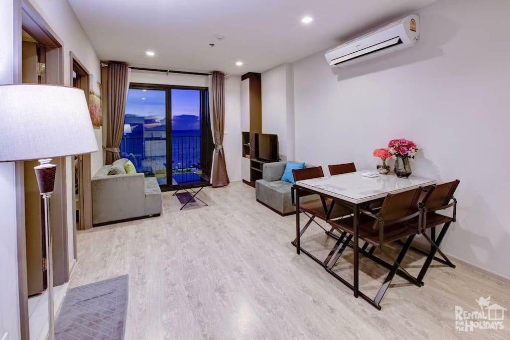 The Base Pattaya By Ella Apartment ภายนอก รูปภาพ